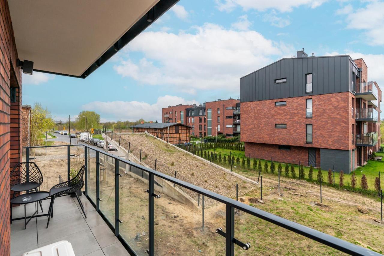 Stara Cegielnia Lake View Apartment By Renters Prestige Poznań Buitenkant foto