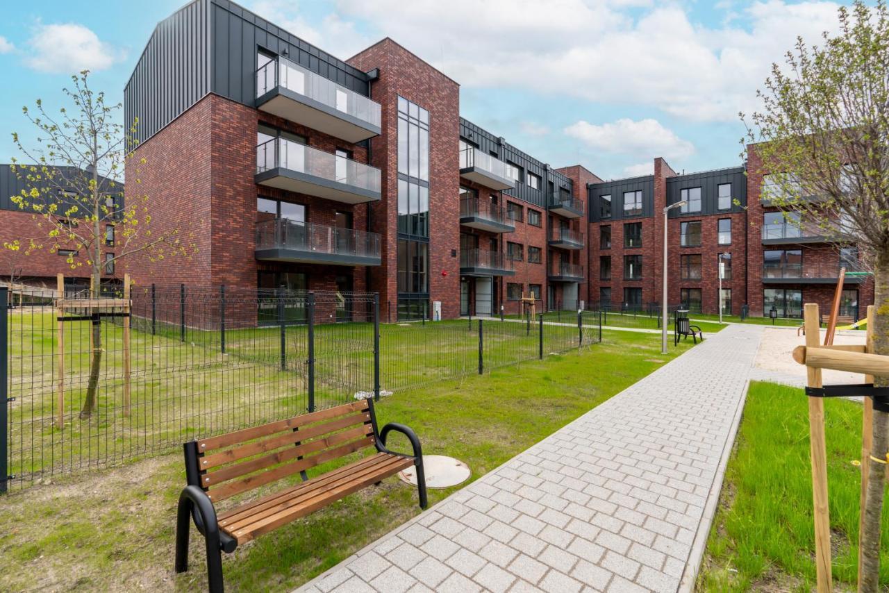 Stara Cegielnia Lake View Apartment By Renters Prestige Poznań Buitenkant foto